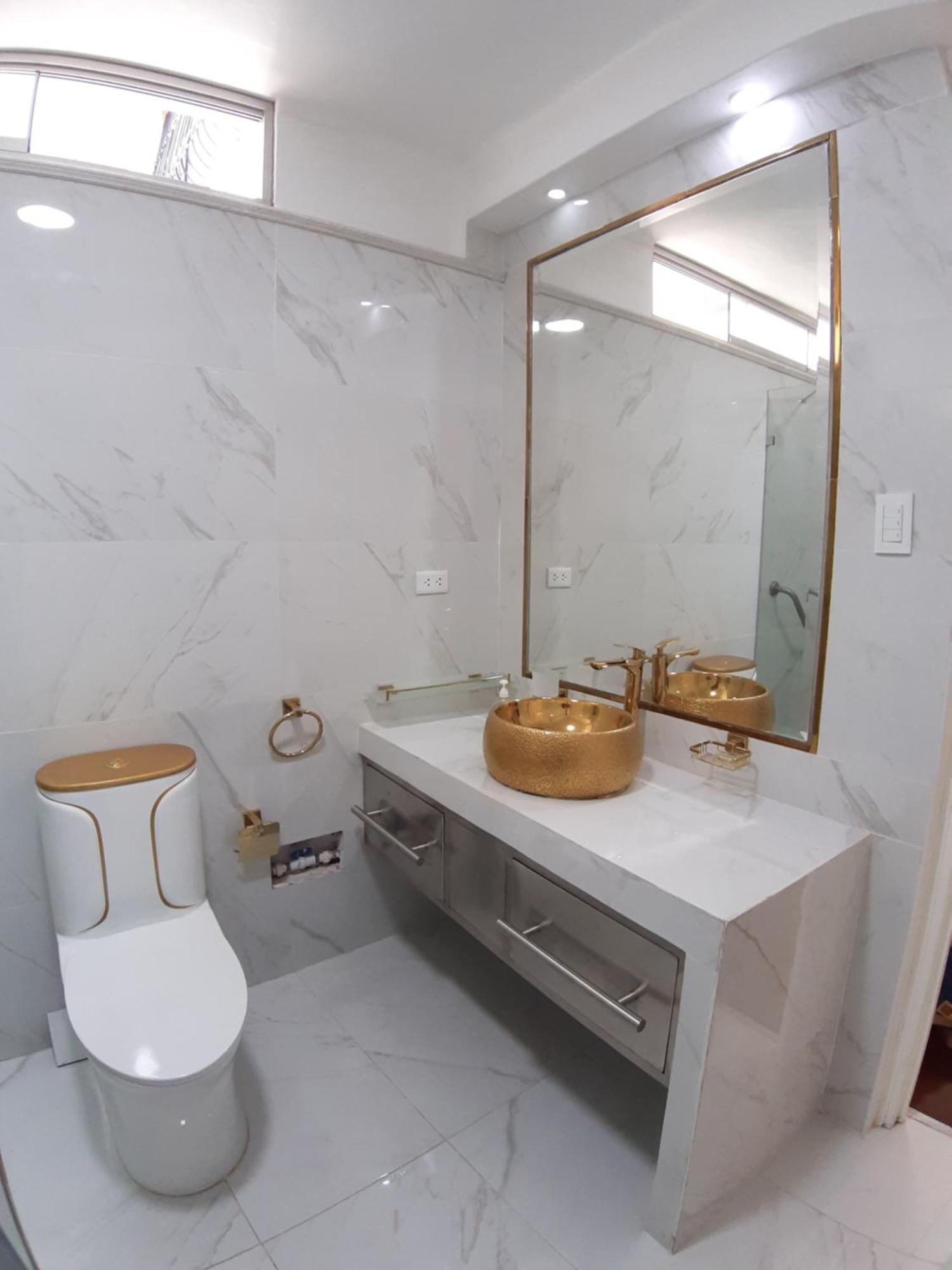 Apartamento Lindo - A 2 Cuadras De La Plaza De Armas Y Del Palacio De Gobierno Lima Exterior foto